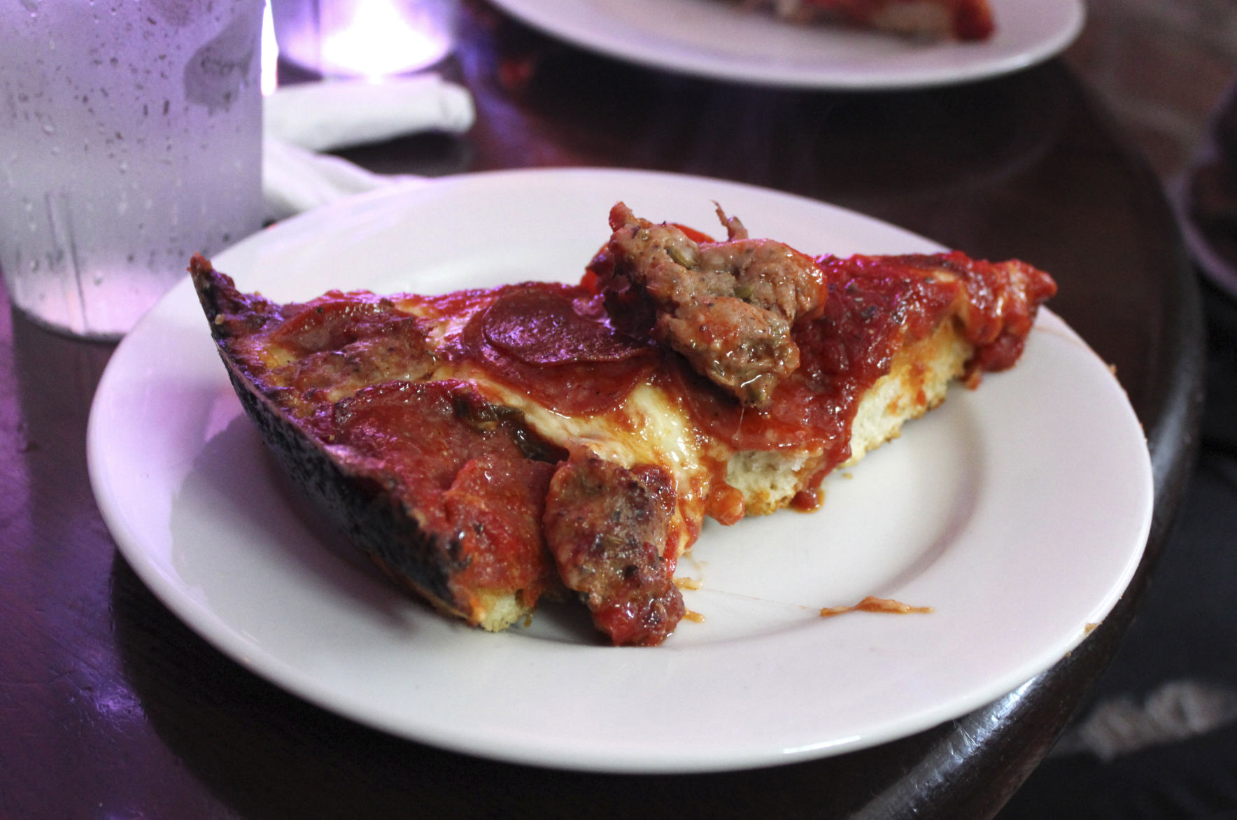 Illinois: Deep dish pizza
